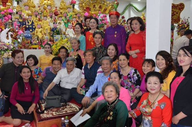 tim ve nguon coi cua shaman giao