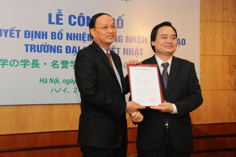 GS. TS Furuta Motoo trở thành Hiệu trưởng Đại học Việt – Nhật gs ts furuta motoo tro thanh hieu truong dai hoc viet nhat