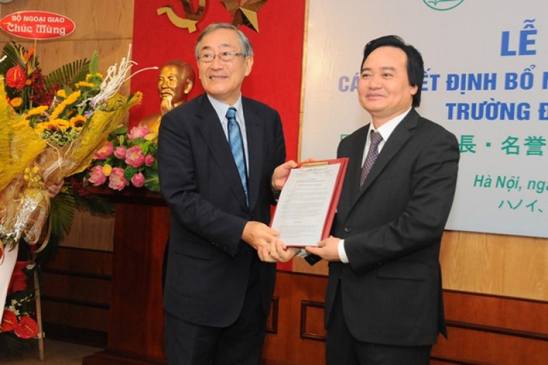GS. TS Furuta Motoo trở thành Hiệu trưởng Đại học Việt – Nhật gs ts furuta motoo tro thanh hieu truong dai hoc viet nhat