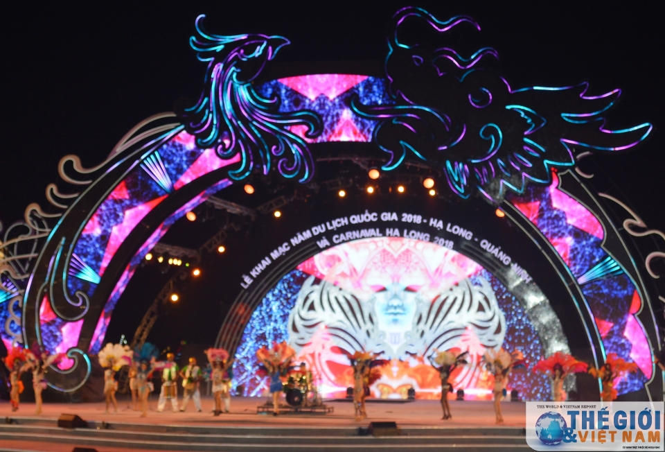 khai mac nam du lich 2018 va dem hoi vu dieu anh sang