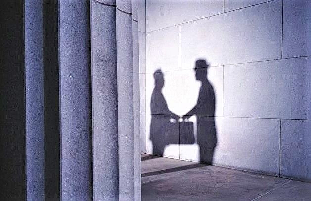 Các nhà tình báo làm gì trong đại dịch Covid-19? cac nha tinh bao lam gi trong dai dich covid 19