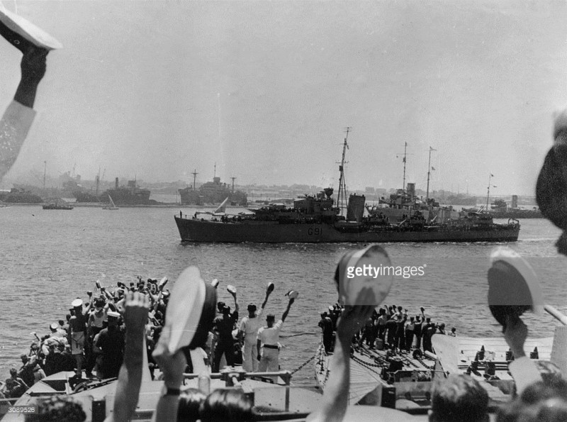 nhung khoanh khac tran chien sinh tu crete