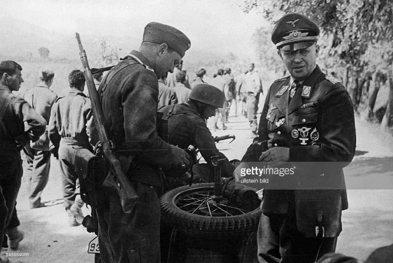 nhung khoanh khac tran chien sinh tu crete