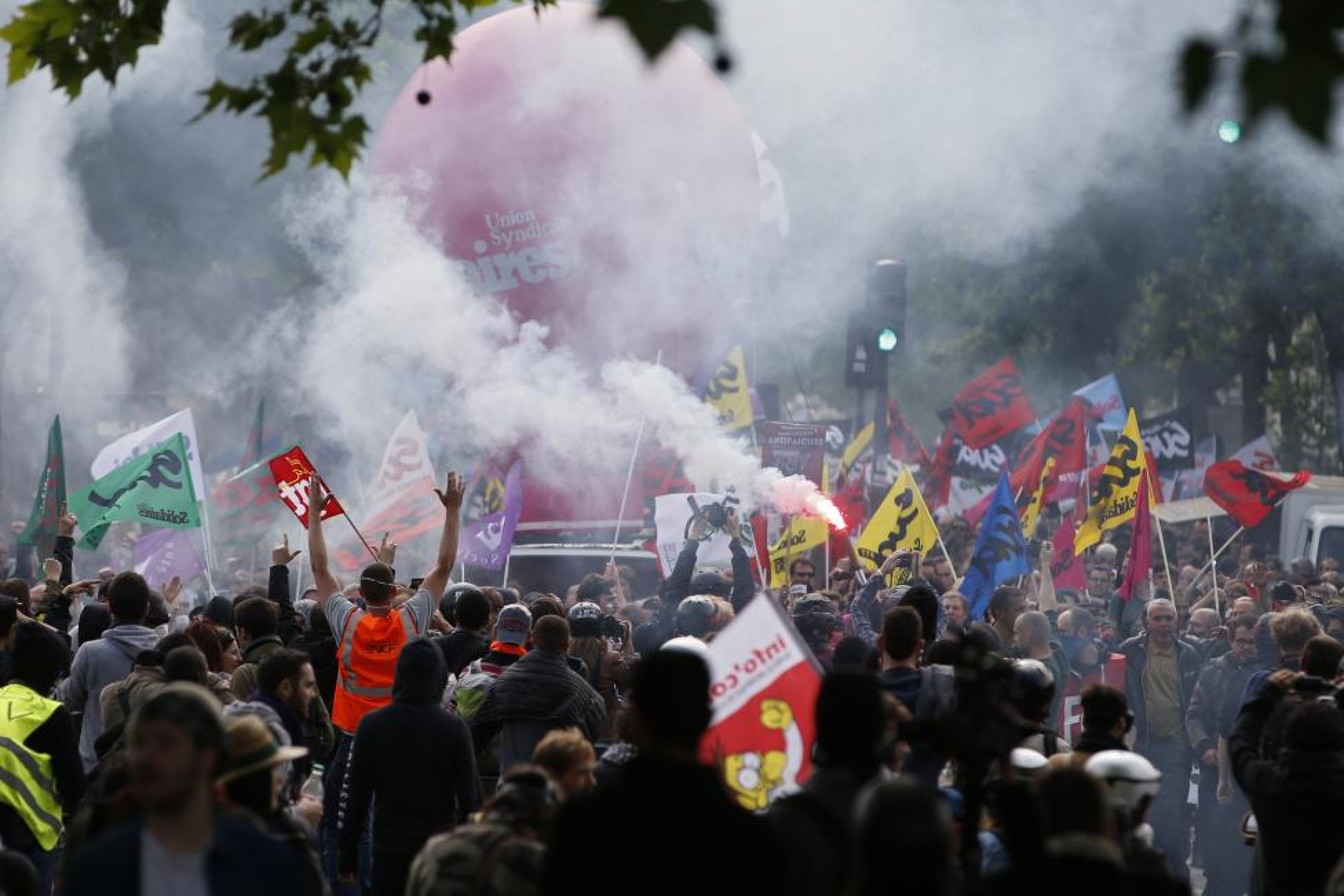 phap khung hoang nang luong vi bieu tinh
