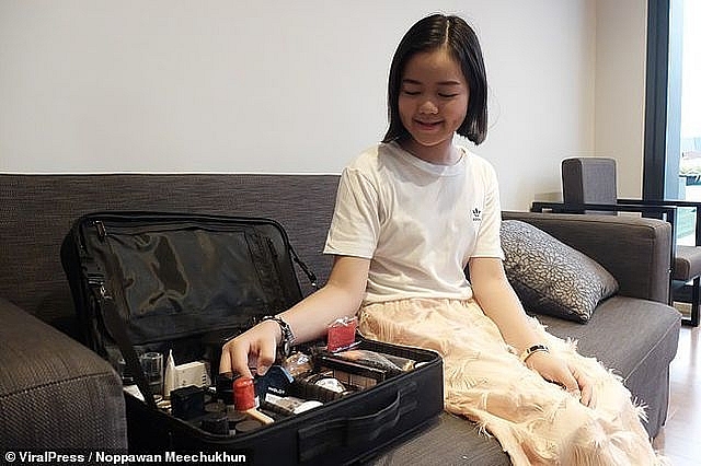Chuyên gia trang điểm 12 tuổi tự mua siêu xe trị giá 4,5 tỷ đồng chuyen gia trang diem 12 tuoi tu mua sieu xe tri gia 45 ty dong