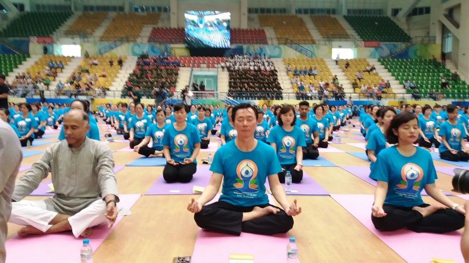 ngay yoga quoc te tai viet nam den hen lai len