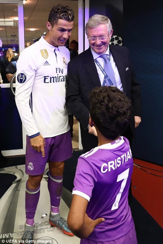 cau thu real madrid hanh phuc tot cung trong ngay vo dich champions league