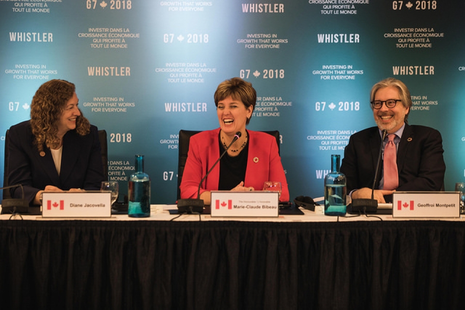 canada moi cac quoc gia co bien khap chau luc du hoi nghi thuong dinh g7