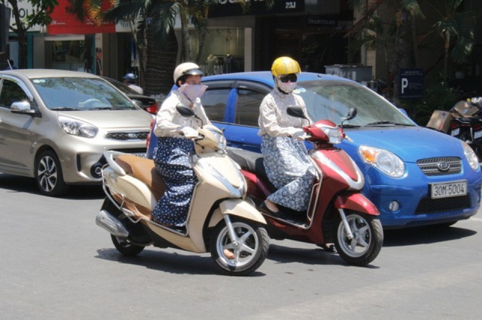 Bắc Bộ và miền Trung nắng nóng gay gắt, có nơi trên 39 độ C bac bo va mien trung nang nong gay gat co noi tren 39 do c