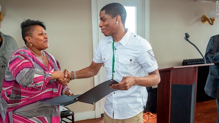 giup tu nhan tai hoa nhap cong dong