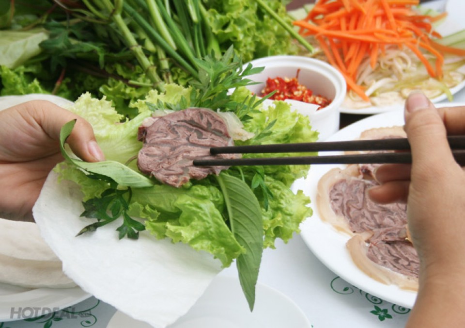 am thuc duong pho viet nam co gi dac biet