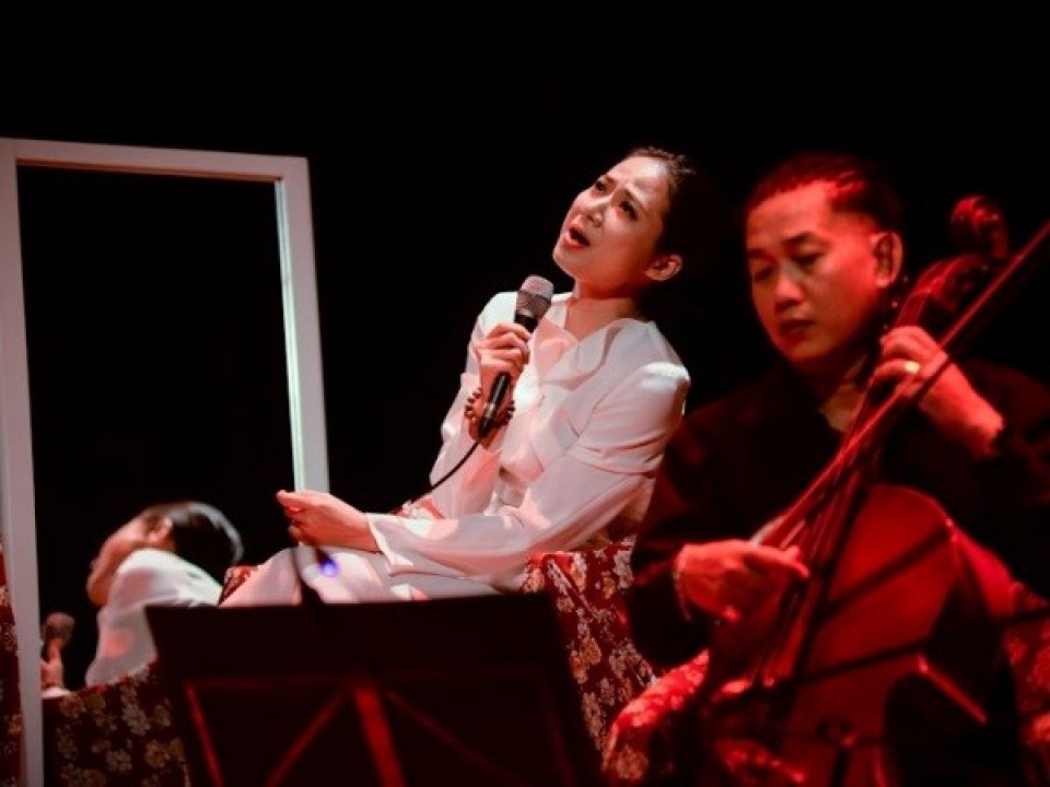 giang trang nguyet ha nhung nguoi den khong vi mong