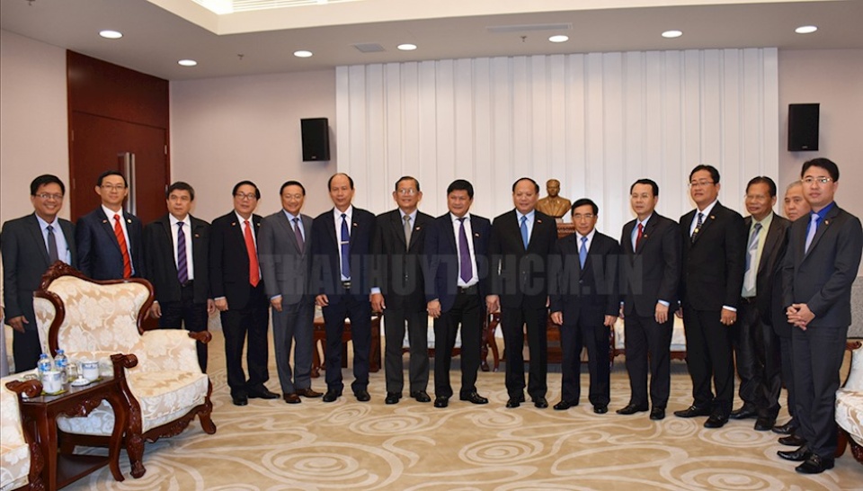 dua hop tac tp ho chi minh vientiane di vao chieu sau thiet thuc va hieu qua