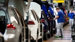 Thiếu hụt chip nghiêm trọng, Đức hạ dự báo tăng trưởng sản lượng ô tô
