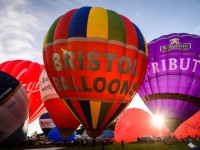 anh xon xao hien tuong mat troi chuyen sang mau do bat thuong