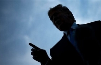 nga keu goi cac nuoc ngan chan chay dua vu trang trong khong gian