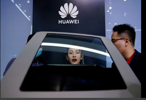 Vì sao Mỹ bất ngờ phê chuẩn giấy phép cho Huawei mua chip ô tô?