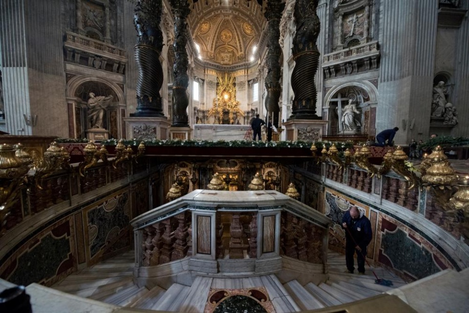 cuoc song ben trong vatican