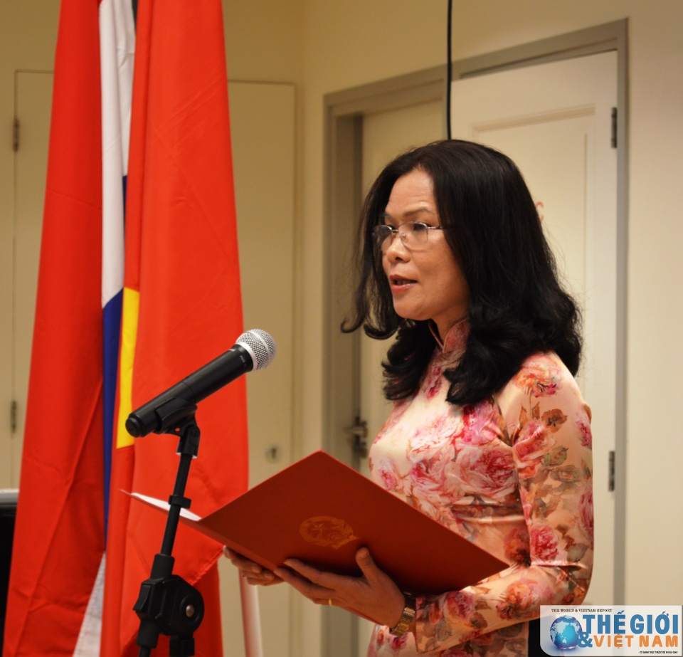 mit tinh ky niem cach mang thang tam va quoc khanh 29 tai ha lan