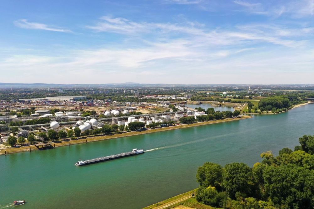 cuoc chien chong can tren con song quan trong nhat chau au