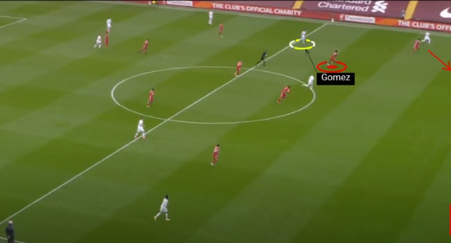 Tình huống Liverpool bị trừng phạt vì hàng thủ dâng cao. (Nguồn: Dân trí) chia-khoa-de-chelsea-ha-be-liverpool