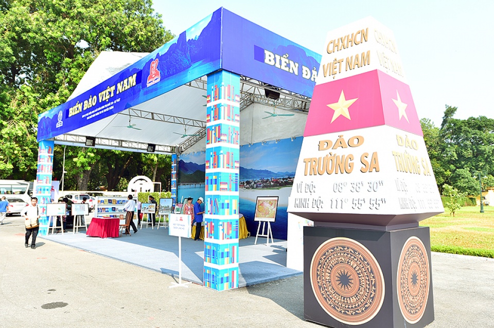 sach va hoi nhap 2016