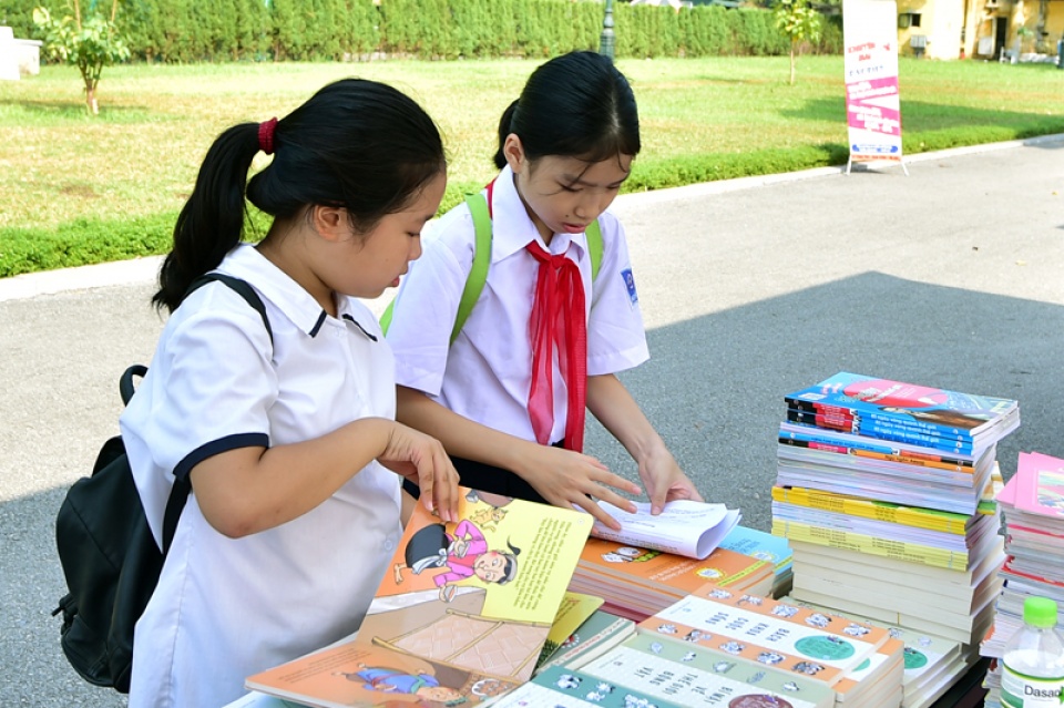 sach va hoi nhap 2016