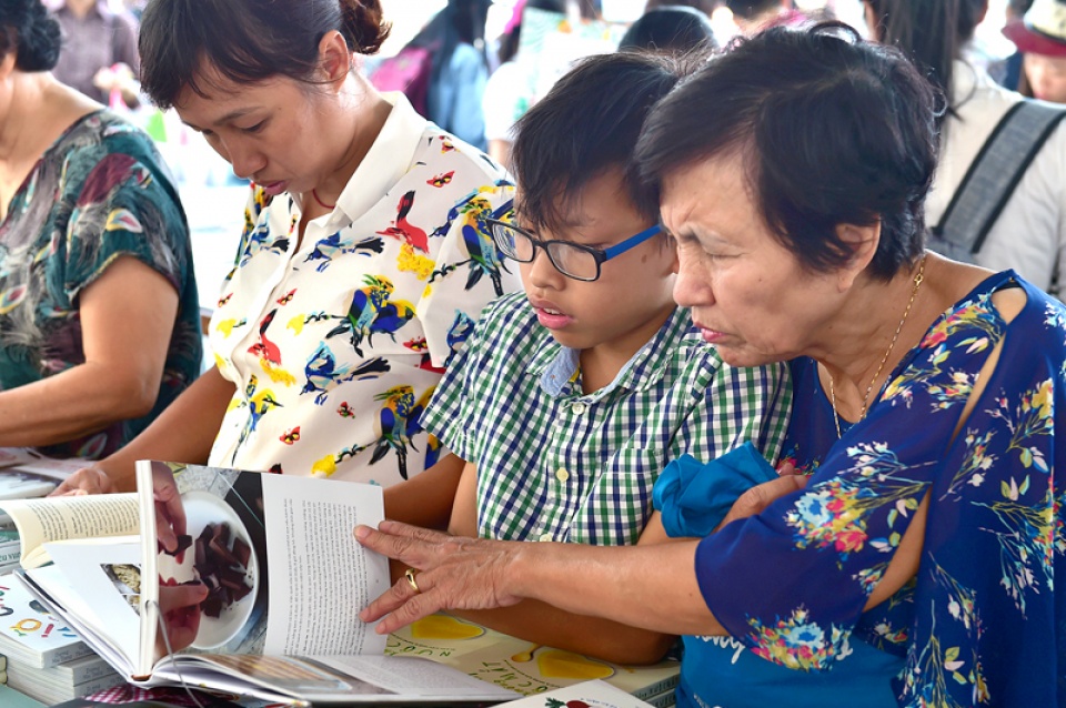 sach va hoi nhap 2016