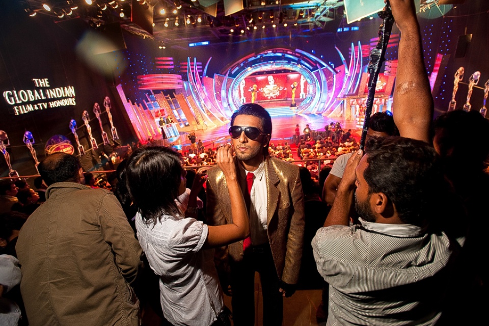 sau anh den san khau bollywood