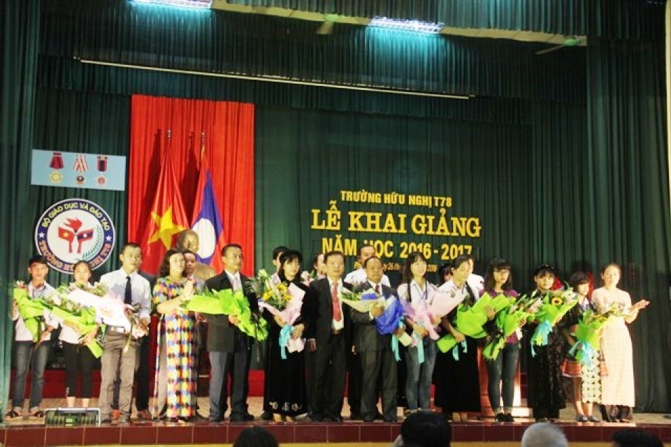 Ngôi trường 58 tuổi đậm đà tình nghĩa Việt – Lào ngoi truong 58 tuoi dam da tinh nghia viet lao