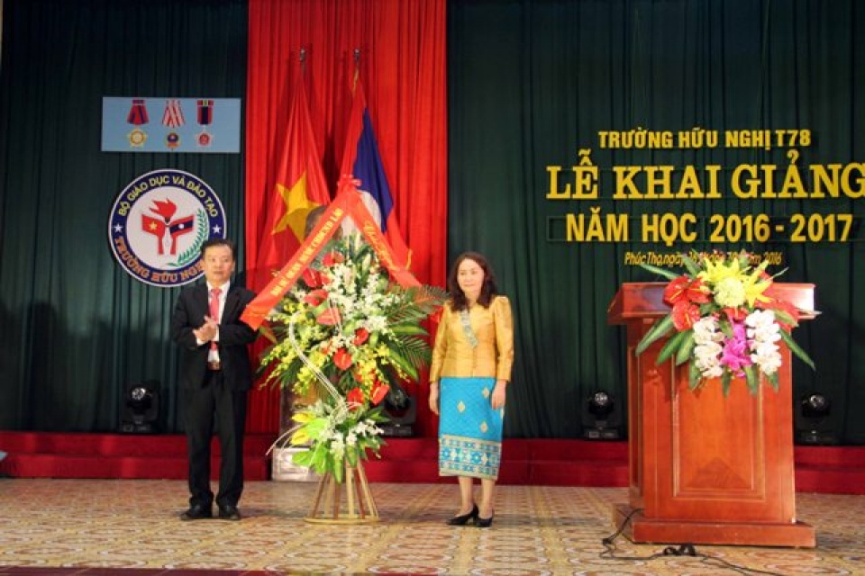 Ngôi trường 58 tuổi đậm đà tình nghĩa Việt – Lào ngoi truong 58 tuoi dam da tinh nghia viet lao