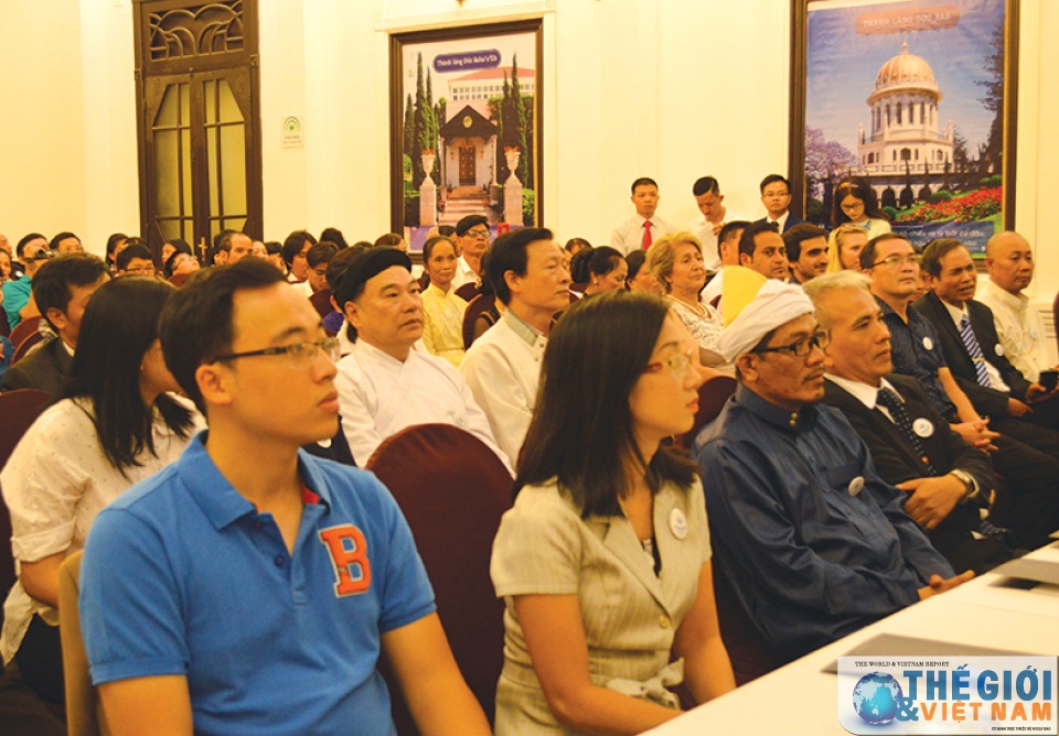 ky niem 200 nam ngay giang sinh duc bahaullah