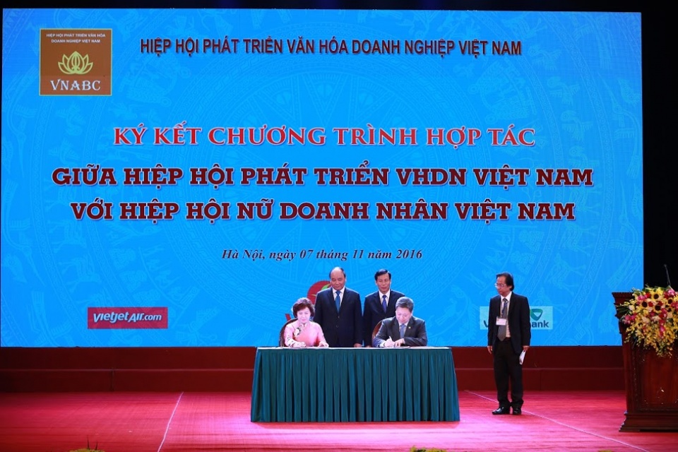 thu tuong van hoa doanh nghiep la cau noi huu hieu de hoi nhap