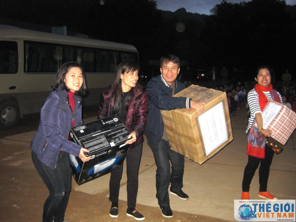 cong doan bo ngoai giao trao qua tu thien tai cao bang