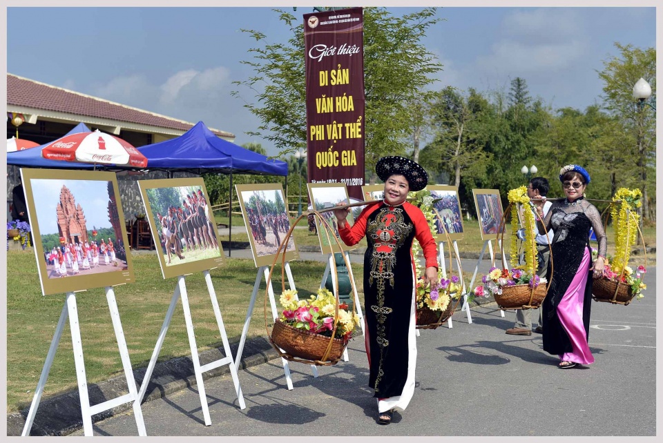 trao giai cuoc thi anh ve cong dong cac dan toc viet nam