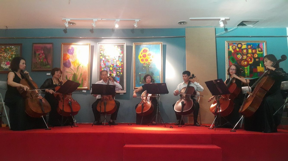 welcome east hoa am viet nam nhat ban