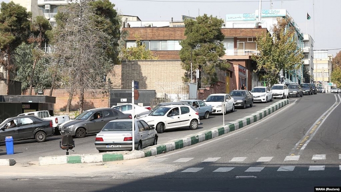 iran bieu tinh bung phat sau quyet dinh tang gia xang dau