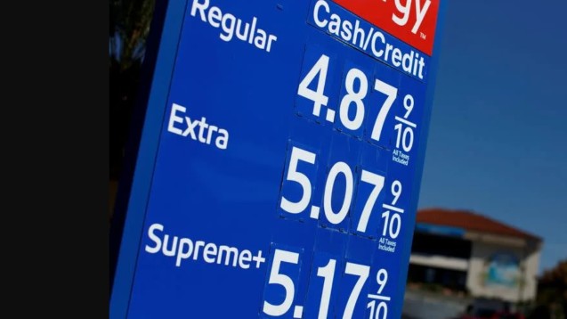 gia xang dau hom nay 2310 dau wti va brent deu giam chan tai cho