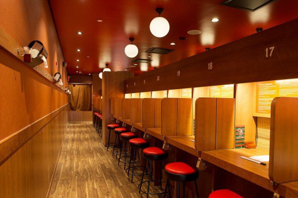 nha hang danh cho nguoi song noi tam