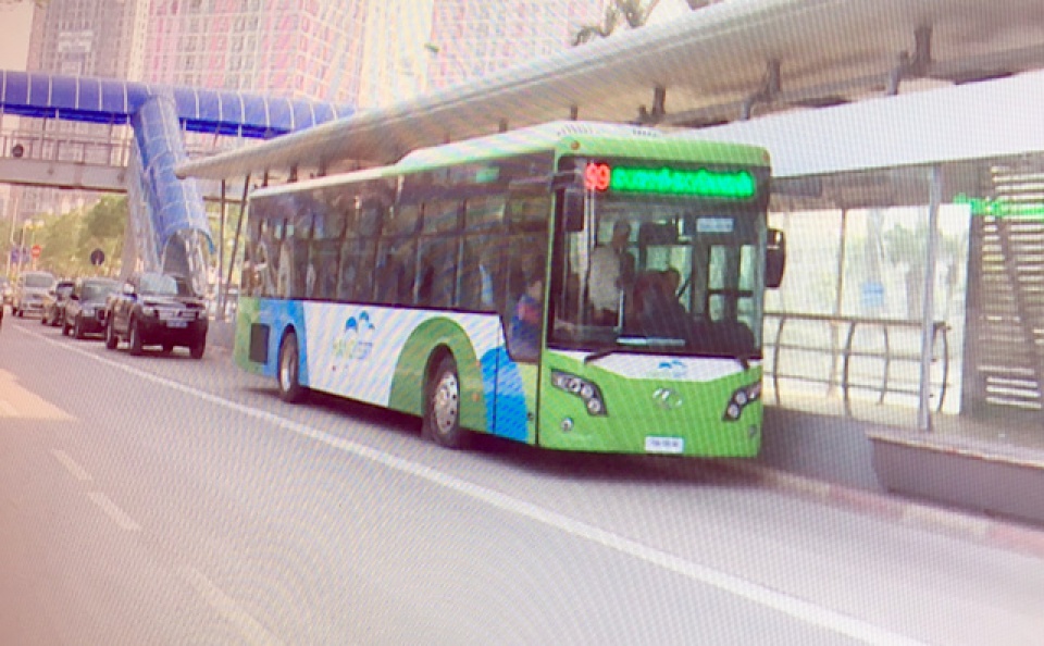 Hà Nội: Lần đầu thử nghiệm xe buýt nhanh ha noi lan dau thu nghiem xe buyt nhanh