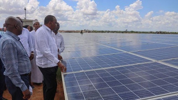 kenya khanh thanh nha may dien mat troi lon nhat dong phi