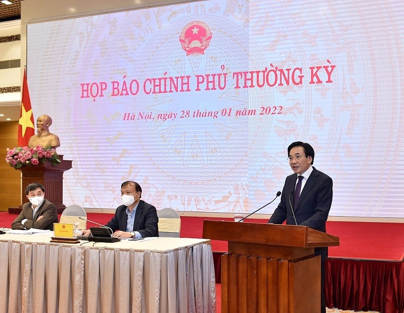 (01.28) Bộ trưởng, Chủ nhiệm Văn phòng Chính phủ Trần Văn Sơn phát biểu tại Họp báo Chính phủ tháng 1 2022. (Nguồn VGP Đức Tuấn)