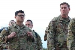 Tình hình Ukraine: Lính Mỹ tới châu Âu, Ngoại trưởng Mỹ-Ukraine điện đàm