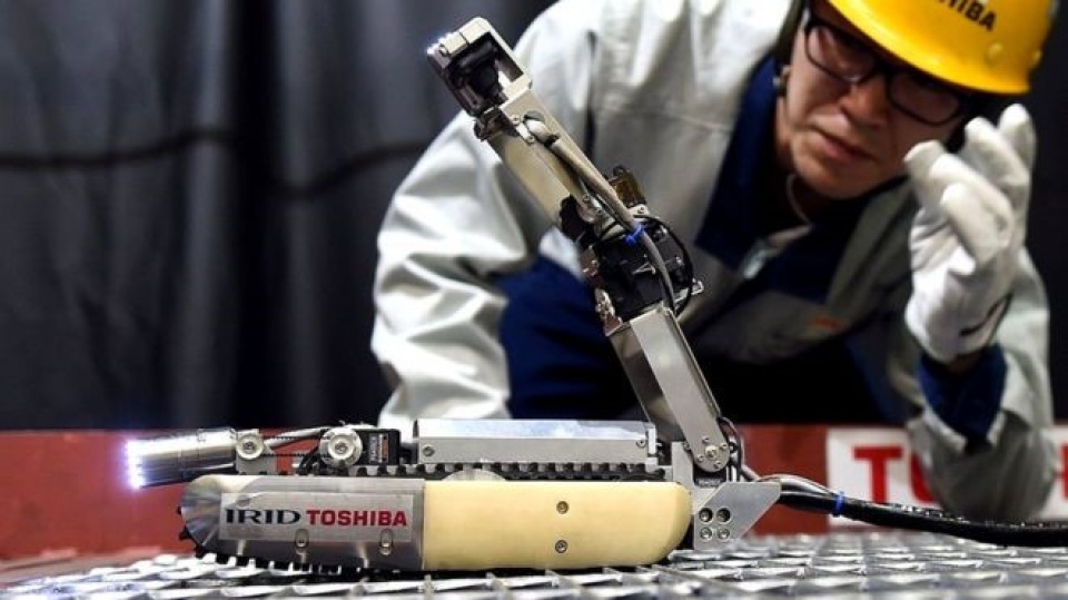 robot con dao hai luoi