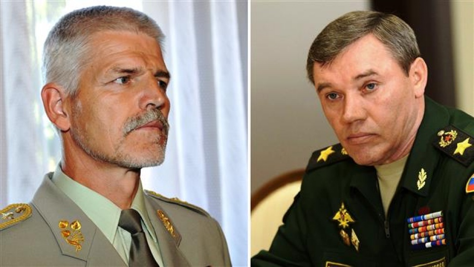 lanh dao quan doi nato va nga dien dam