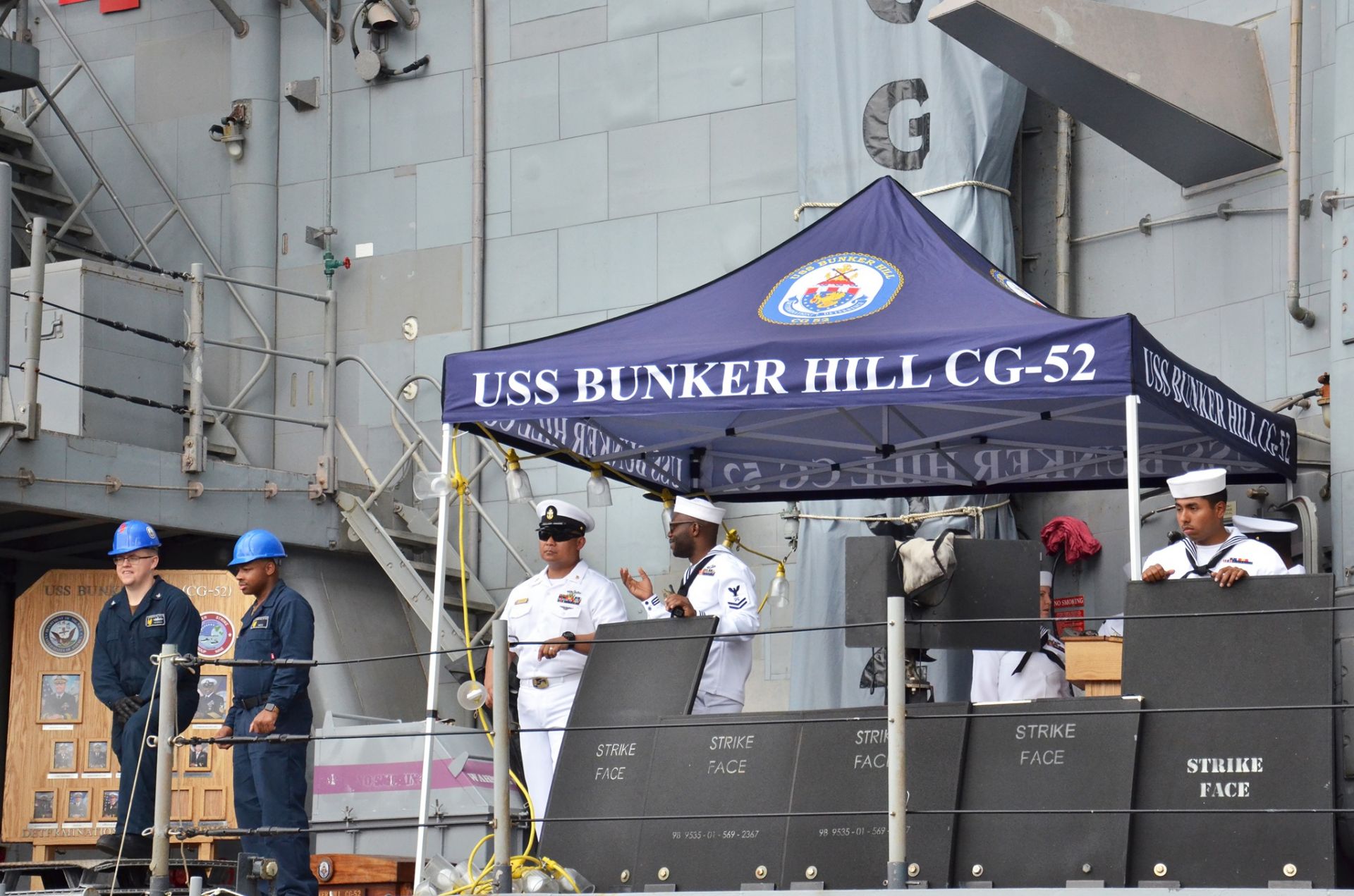 nhom tau san bay theodore roosevelt cua hoa ky cap cang da nang