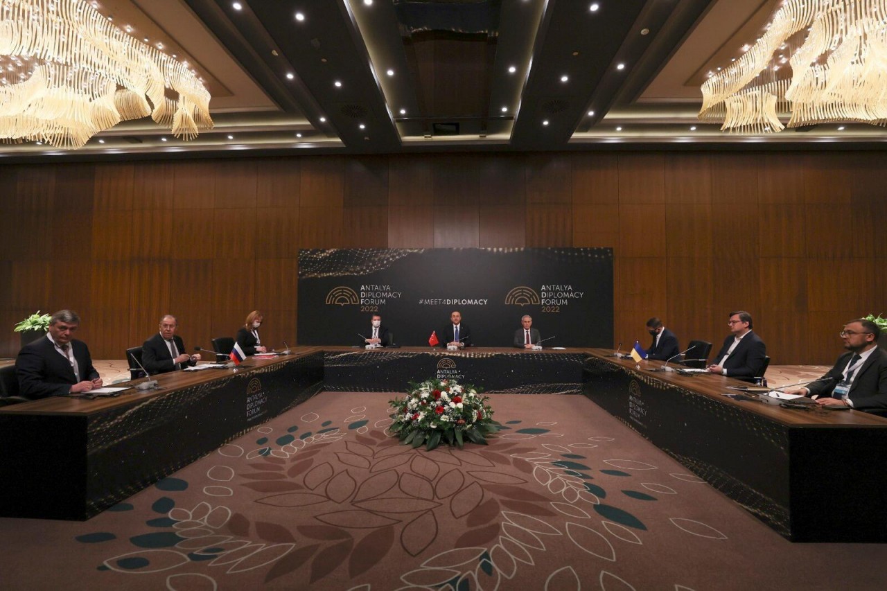 (03.10) Cuộc gặp ngày 10/3 giữa Ngoại trưởng Nga-Ukraine tại Thổ Nhĩ Kỳ. (Nguồn: Hurriyet)