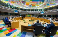 eu tham gia cuoc chien phap ly my trung