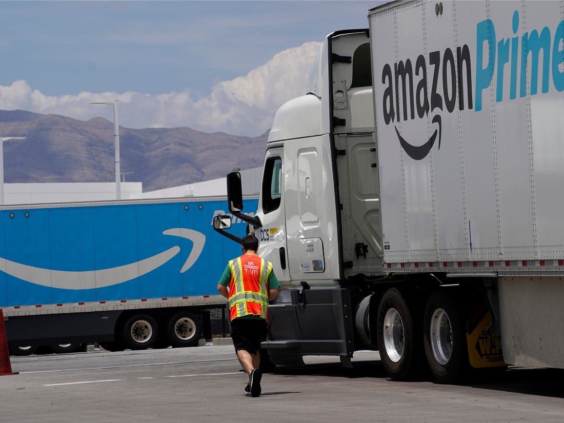 the gioi ngay 84 iran opec cang thang kinh te the gioi ngam don covid 19