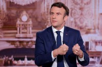  Ông Macron lại ‘tiến bước’?